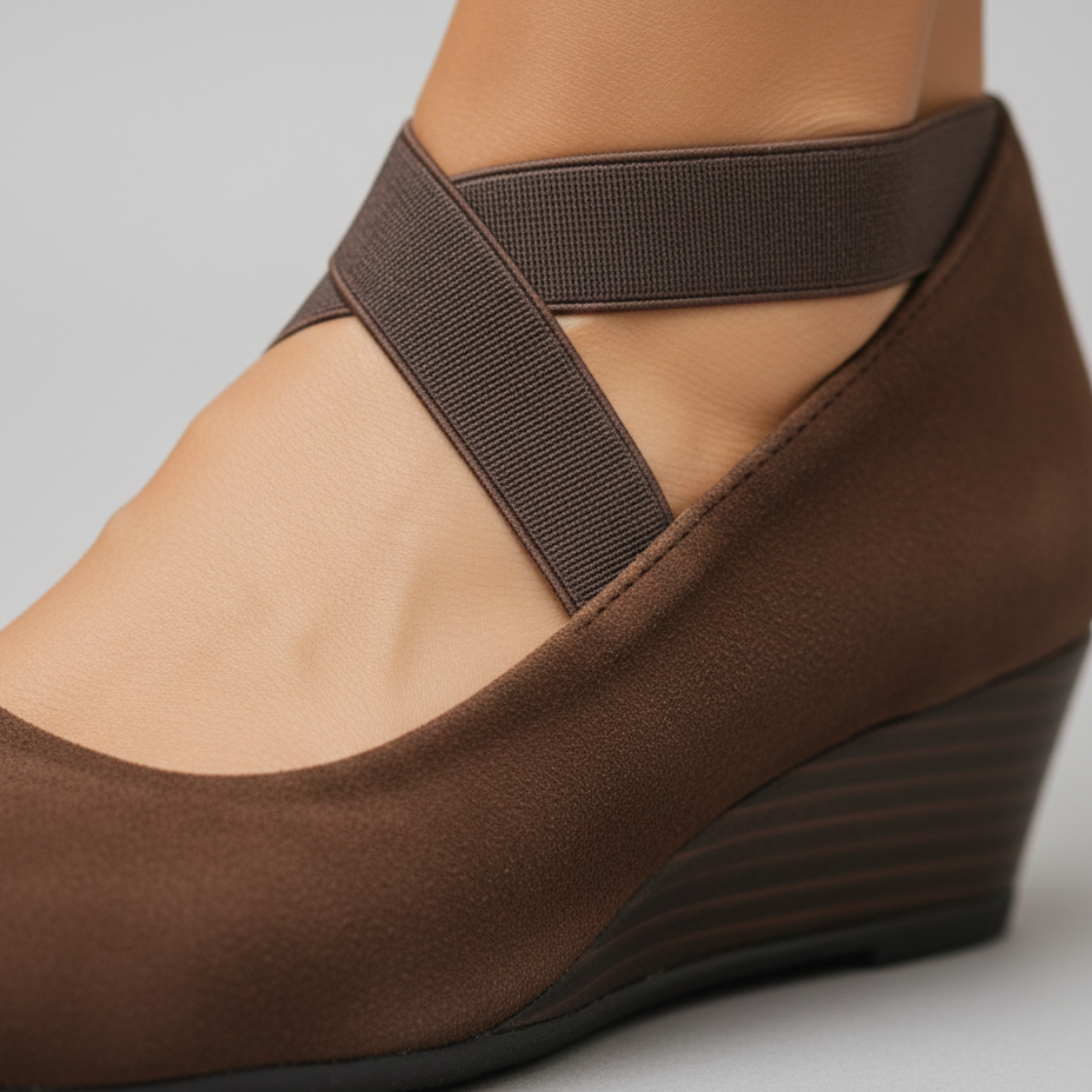 Closed Toe Wedge Shoes with Elastic Straps