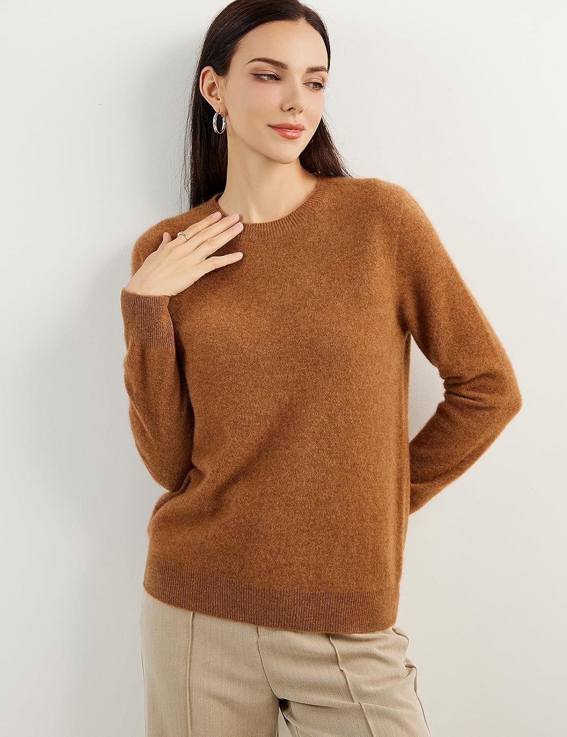 Women's luxe cashmere crew neck sweater
