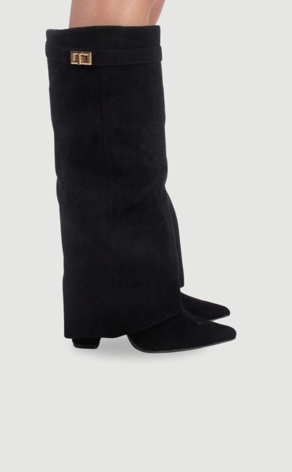 Knee high boots with a stylish flared top and comfortable block heel, perfect for fashionable fall and winter outfits. 1