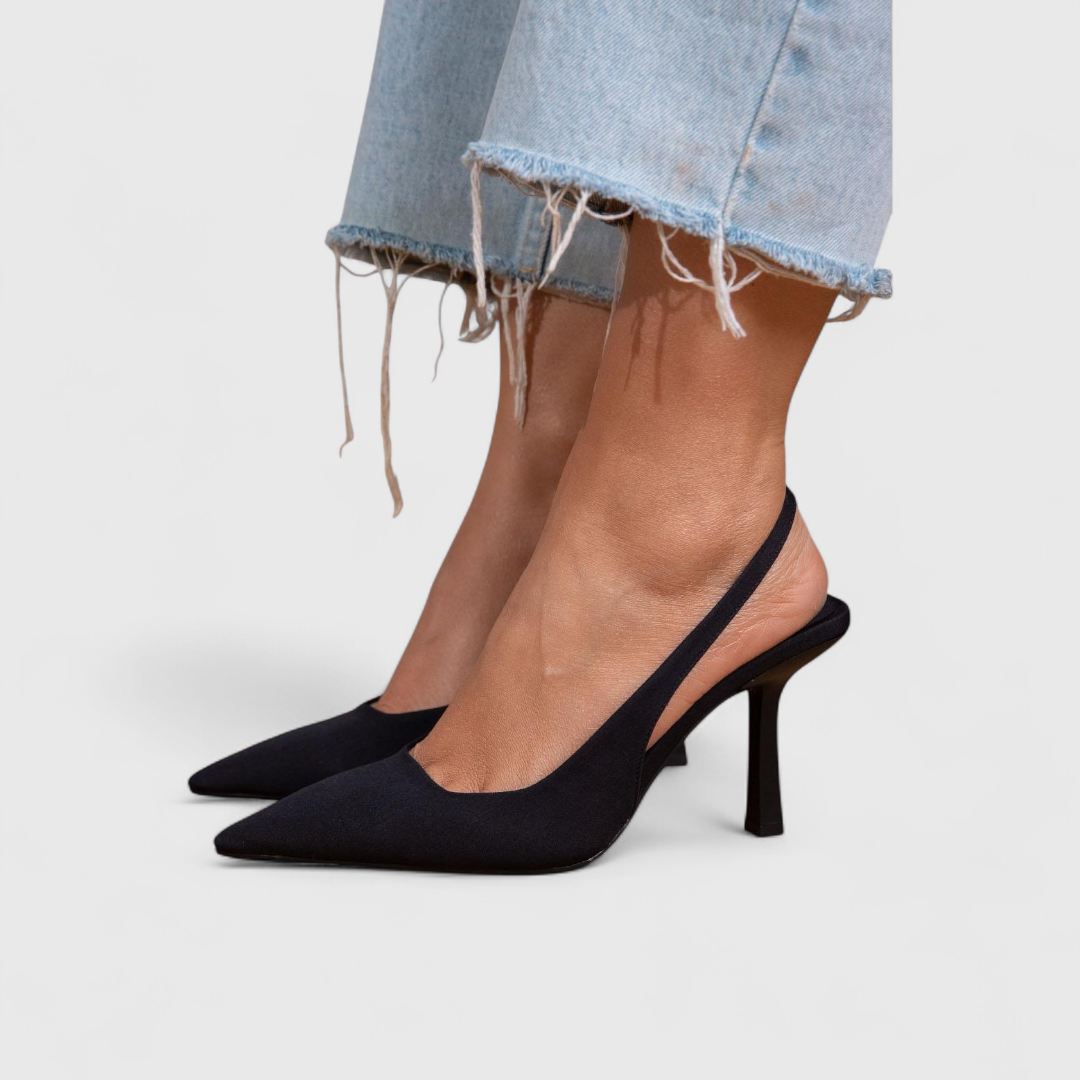 Orthopedic women's heels featuring ergonomic support and a streamlined shape for comfort and style. 2