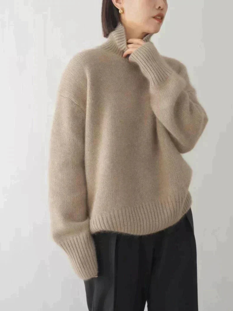 Women's luxe cashmere turtleneck sweater in khaki
