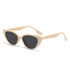 Women's cat eye sunglasses in a retro style, perfect for sunny days and travel, featuring a stylish frame and UV protection. 9