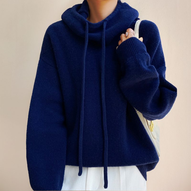 Fine knit merino wool turtleneck sweater in blue